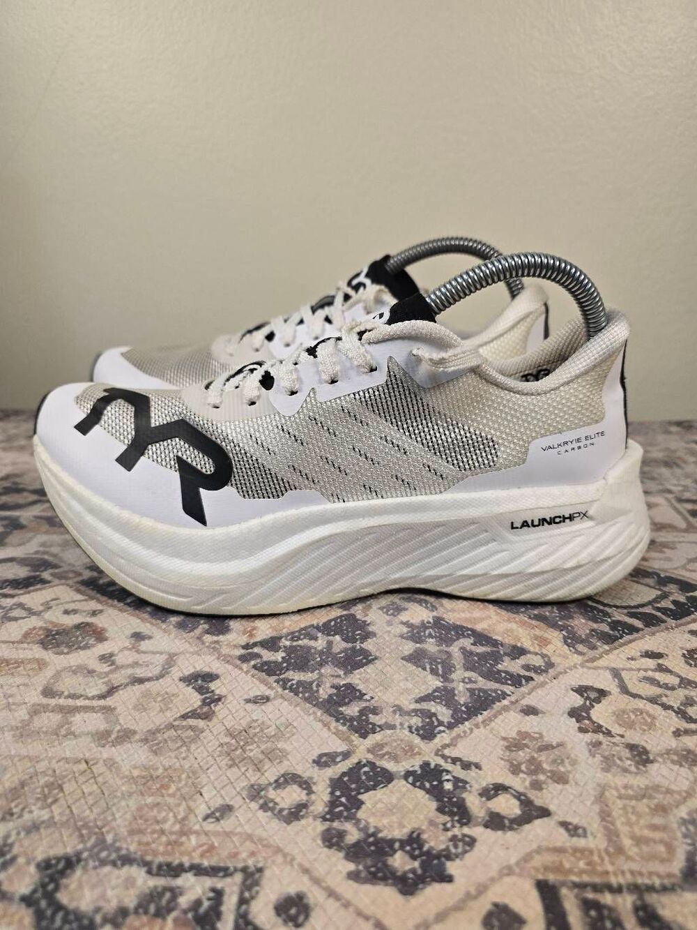 TYR® Valkyrie Elite Carbon Runner Men's Running Shoes Size 7.5 Women's Size 9